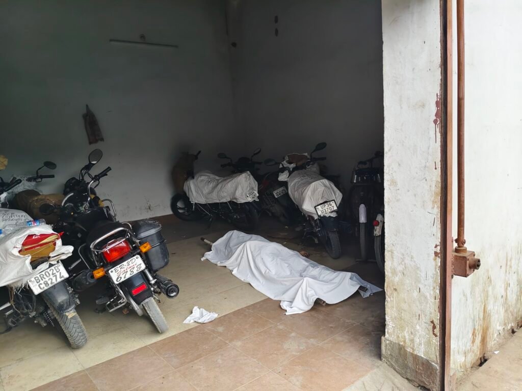 रेलवे बोर्ड का नया आदेश गया जंक्शन पर क्यों नहीं लागू? शवों के निष्पादन पर अब भी ₹5 हजार का ही भुगतान, ₹7 हजार का आदेश फाइलों में कैद 1 image editor output image2132954945 17859135955774884693480844099874 रेलवे बोर्ड का नया आदेश गया जंक्शन पर क्यों नहीं लागू? शवों के निष्पादन पर अब भी ₹5 हजार का ही भुगतान, ₹7 हजार का आदेश फाइलों में कैद